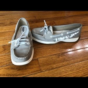 Sperry women’s boat shoes